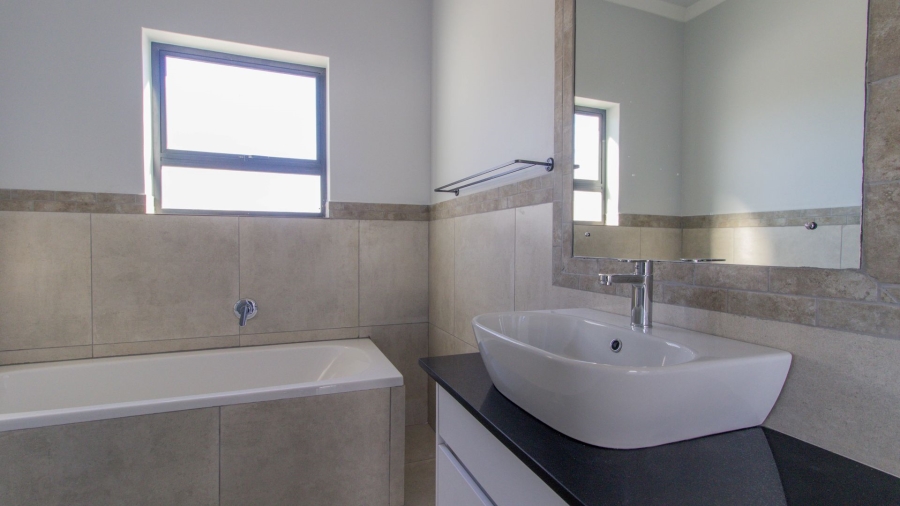 4 Bedroom Property for Sale in Da Gama Bay Western Cape